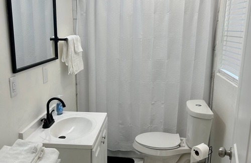 East Point Apartment | Gorgeous Newly Renovated Apartment! Atlanta