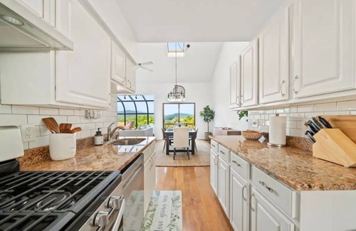 Vernon Condo | Gorgeous open and bright loft condo in Great Gorge Village, Vernon, NJ.