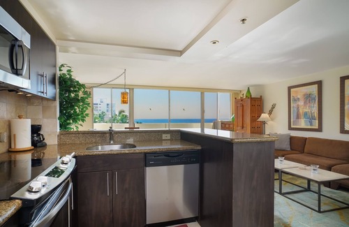 Diamond Head - Kapahulu - St. Louis Condo | Gorgeous Over the Ocean Lanai - 1 Bedroom, Full Kitchen
