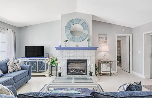 Murex Lakes House | Gorgeous Pool Home in Lake Murex Sanibel