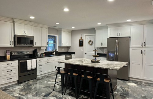 Lakeland House | Gorgeous pool home in South Lakeland. Family and pet friendly!