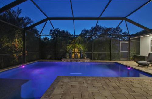 Arlington Park House | Gorgeous Private Home with Heated Pool