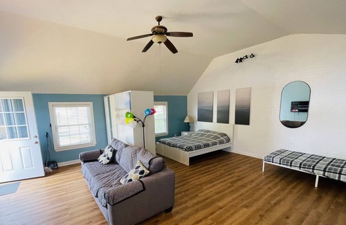 Northwest House | Gorgeous private suite - close to everything in Virginia Beach!