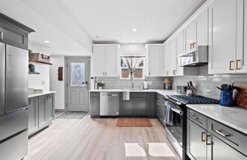 Firestone Park House | Gorgeous Remodel Game Room Sleeps 8