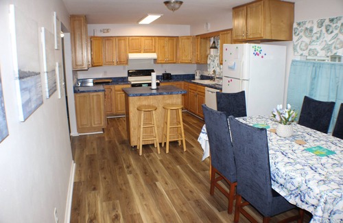 Norfolk - Virginia Beach House | Gorgeous Remodeled Ranch Home 10 Min from Downtown Nor & VB