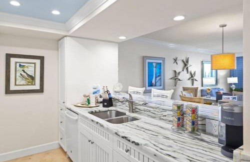 Punta Rassa Apartment | Gorgeous Renovated Residence in Upscale Sanibel Harbour Tower
