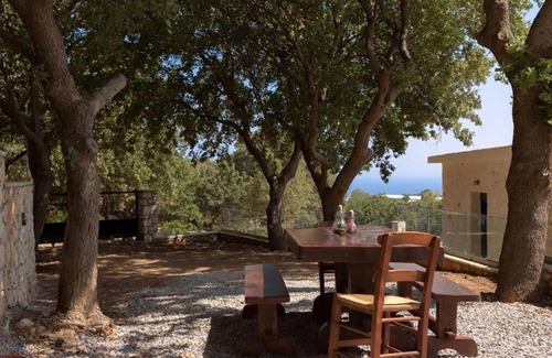 Old Town Rethymnon Villa | Gorgeous Rethymnon Villa | 3 Bedrooms | Villa Nelliel | Beautiful Mountain.