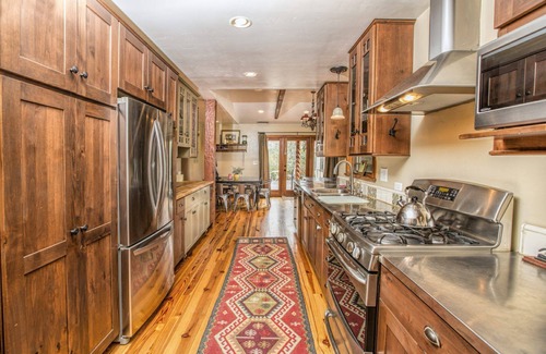 Santa Barbara County House | Gorgeous Rustic Ranch House & Farm Stay on 955 acre Ranch & Berry Farm-Sleeps 15