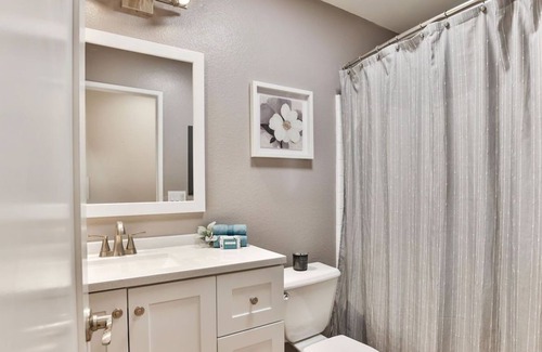 Eastlake Greens House | Gorgeous single family home in Award Winning Eastlake Greens!