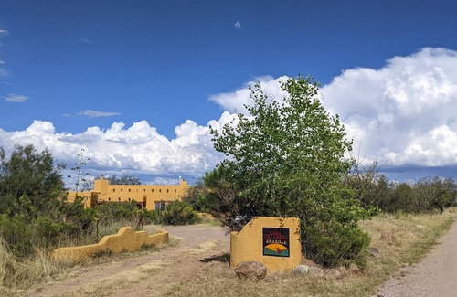 Sierra Vista Southeast House | Gorgeous Spanish Style Home with Jacuzzi tub and fireplace