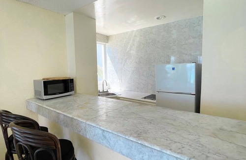 Punta Cancun Apartment | Gorgeous Sunrise Caribe Front Heart Of Hotel Zone