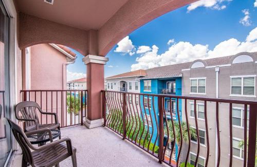 Florida Central Atlantic Coast Apartment | Gorgeous Top-Floor Condo w Private Balcony