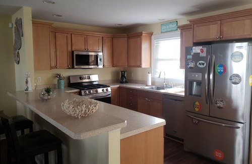 Wildwood House | GORGEOUS Townhouse 1 Blk to Beach/Boards !