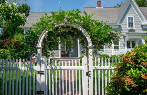 Harwich Port House | Gorgeous Traditional Home Modern Amenities Downtown Harwichport