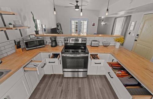 Rincon Heights House | Gorgeous Tucson Digs Walking to U of A