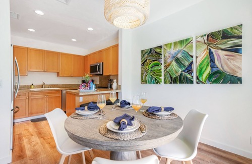 Princeville Condo | Gorgeous two-level condo with resort-style pool & hot tub - close to beach