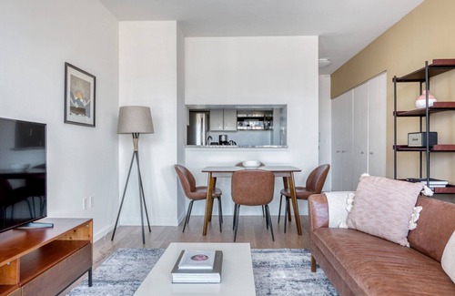 Union Square Apartment | Gorgeous Union Square 1BR w/Sundeck Level next to Subway by Blueground