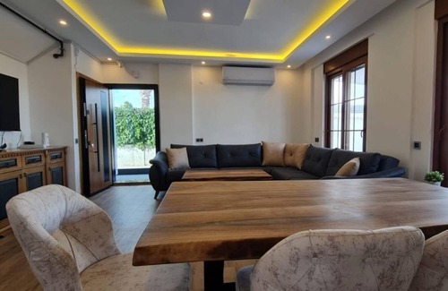 Kadriye Villa | Gorgeous Villa with Private Pool in Antalya 1