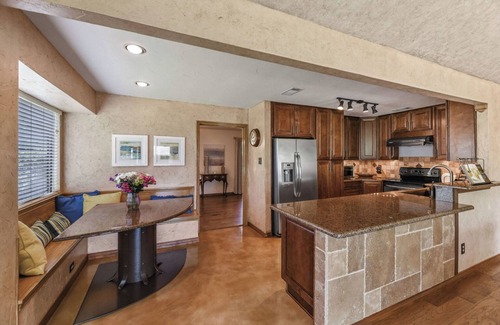 Cross Creek East House | Gorgeous View Peaceful 3Bd/2Ba Pet-Friendly Home in Family-Friendly Neighborhood