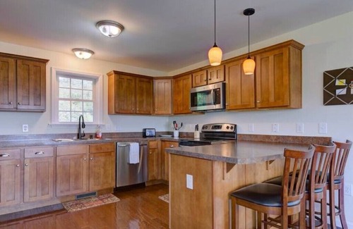 Intervale House | Gorgeous views await you at the 6 Bed Room 3200 sq ft Hites Peak!