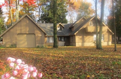 Suttons Bay House | Gorgeous Water Front Home - Sand, Sunsets & Fun!