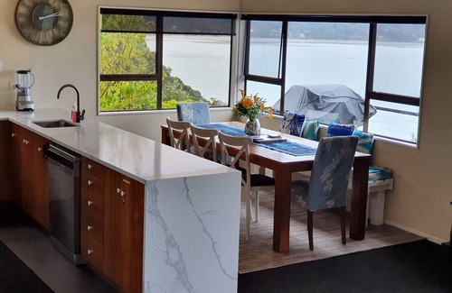 Coromandel House | Gorgeous Waterfront Views and Private Access to Bay
