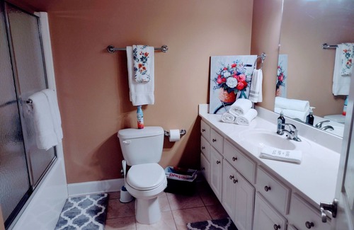 Athens Condo | GORGEOUS Wheeler LAKE FRONT CONDO 1800 SQ ft 3bed/2bath sleeps 6-8 Monthly Rent