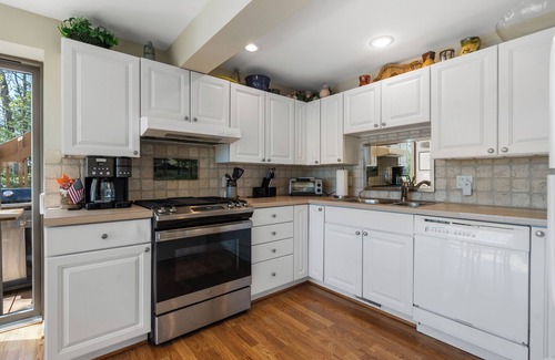 Boyne City House | Gorgeously Located Walloon Home on Eagle Island! Friday to Friday