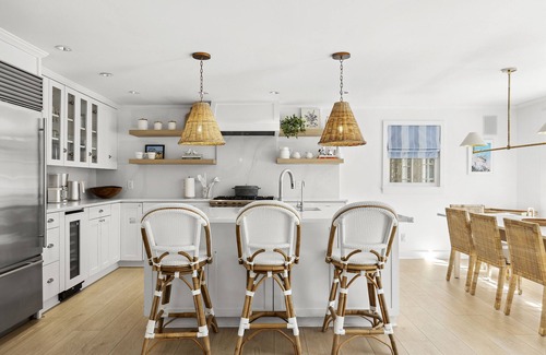 Village of Southampton House | Gorgeously Renovated SH Village 5 bd w/Large Pool