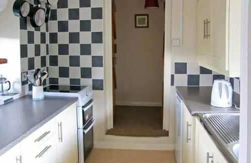 Llandysul Cottage | GORRIG BWTHYN, pet friendly, character holiday cottage in Llandysul