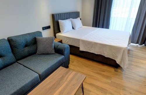 Nilufer Hotel | Gorukle Alpas Yasam Hotel