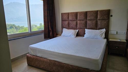 Ghumarwin Hotel | Govind Sagar View Hotel & Restaurant