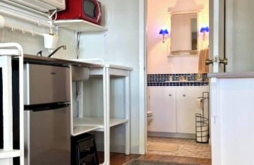 New Iberia Cottage | Graceful studio cottage