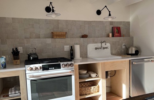 Santa Fe House | Graciously Renovated Adobe Ranch house in the heart of Tesuque!