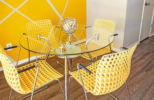 Town Center House | Graffiti Home Cozy & Convenient 1.7 Miles from KSU