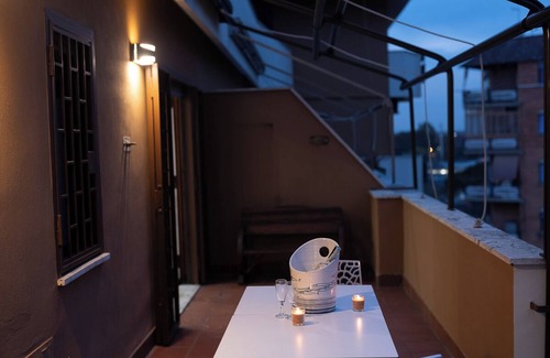 Tuscolano Apartment | Graffiti Sweet Home:the perfect place for those who want a comfortable stay