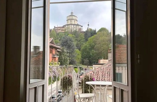 Historic Centre Apartment | Gran Madre suite