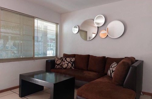 Chapalita Apartment | Gran Plaza Chapalita Galerias Planta Baja @serra