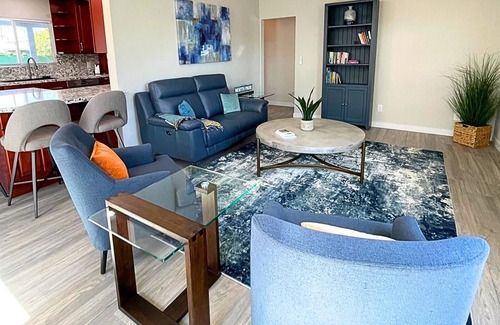 North Park House | Granada Cottage in North Park | 2 Bed, 1 Bath
