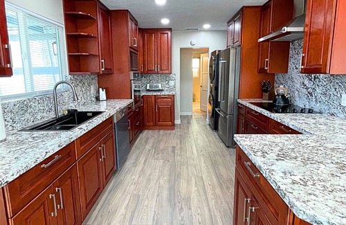 North Park House | Granada Cottage in North Park | 2 Bed, 1 Bath