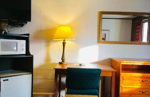 Kalkaska Hotel | Granada Inn Motel