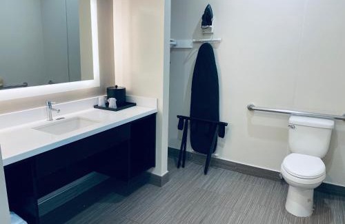 Granada Hills North Hotel | Granada Inn
