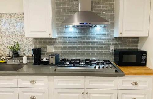 Granada Hills South Villa | Granada Villas for large groups Los Angeles