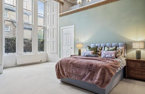 Kelvinbridge Apartment | Grand 2 Bed West End Residence
