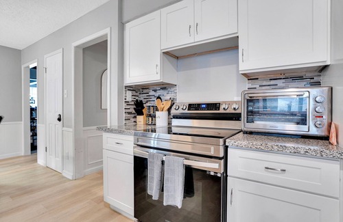 Ponderosa Forest House | Grand 7-Bedroom Villa w Pool: 25 Mins Downtown SC2