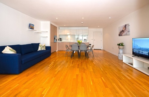 London Borough of Hounslow Apartment | Grand Apartments Kew Gardens