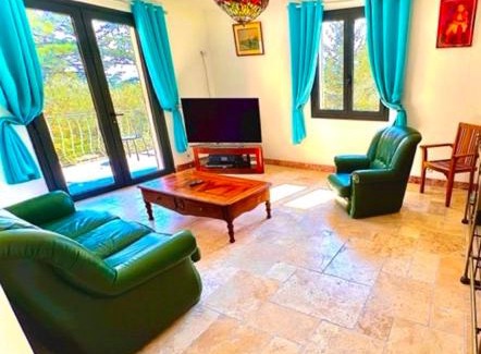 Moustiers-Sainte-Marie Villa | Grand appartement en face du village