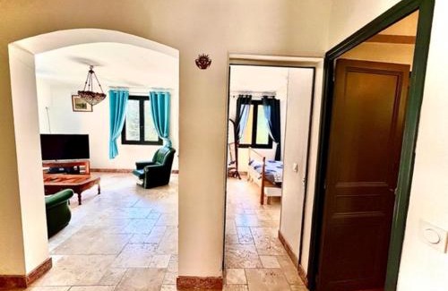 Moustiers-Sainte-Marie Villa | Grand appartement en face du village