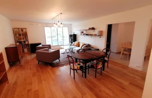 Saint-Cloud Apartment | Grand Appartement à Suresnes