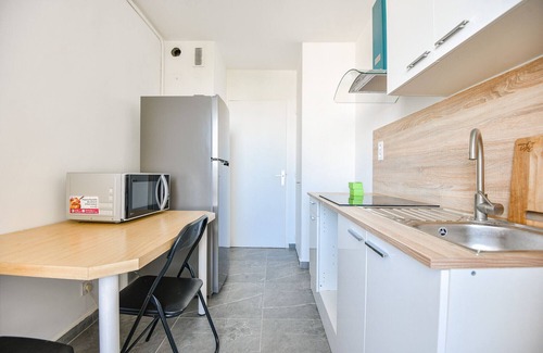 Mazargues Apartment | Grand appartement 4 ch, vue mer, balcons et clim